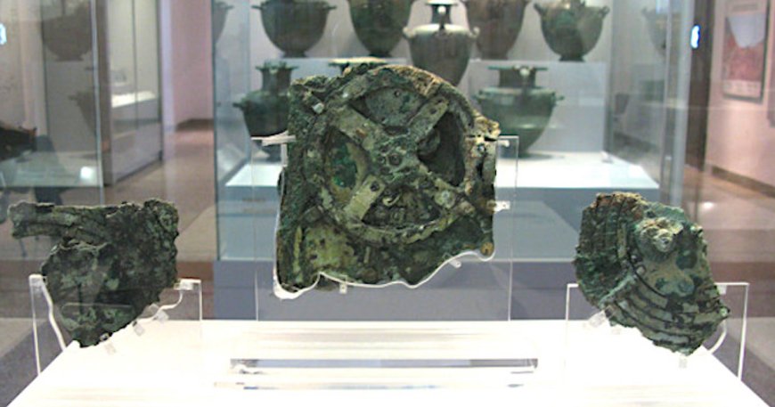 The Antikythera Mechanism: The World’s First Analog Computer and Its Mysterious Creators